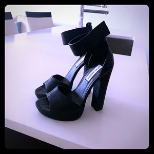 Steve Madden Black Heels